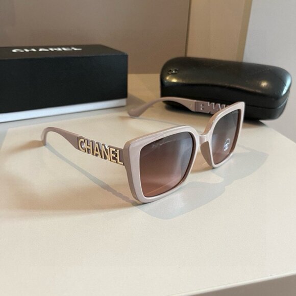 CHANEL Women's Sunglasses - Picture 1 of 7